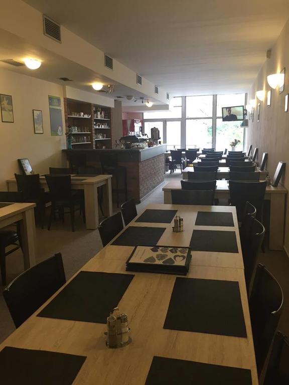 Hotel Hasa براغ المظهر الخارجي الصورة